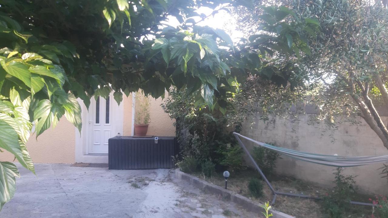 Ogooué Studio Carpentras Exterior foto