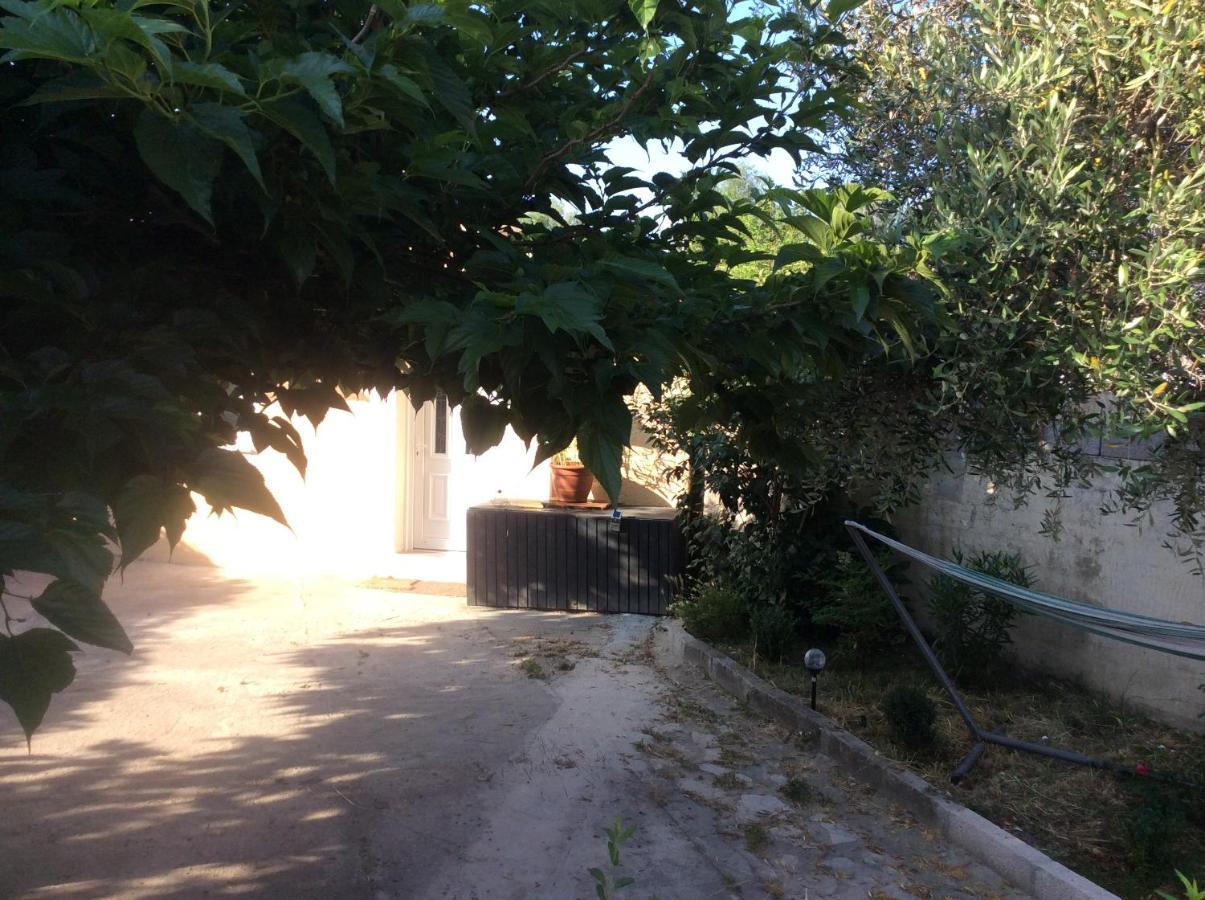 Ogooué Studio Carpentras Exterior foto